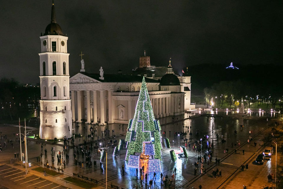 Cây thông Noel bên trên thủ đô Vilnius, Litva