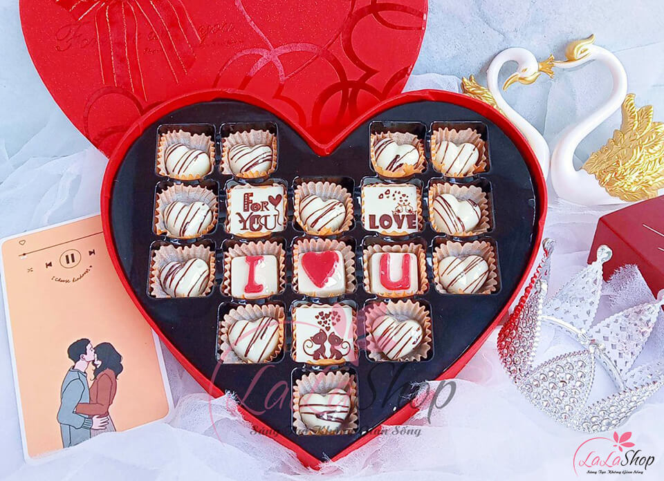 Tại sao Valentine lại tặng socola và Valentine nên tặng socola gì?