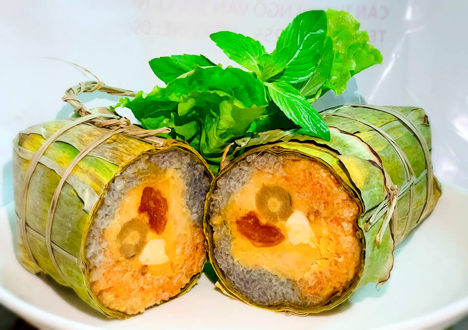 Bánh chưng  Biểu tượng truyền thống ẩm thực ngày Tết Việt Nam