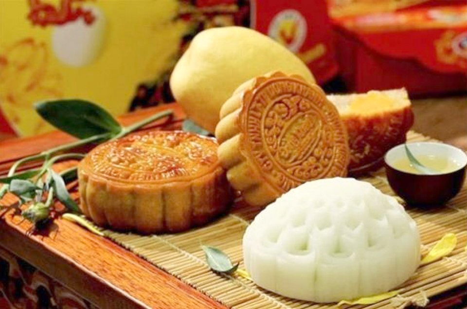 Bánh trung thu Việt Nam phổ biến là bánh nướng và bánh dẻo