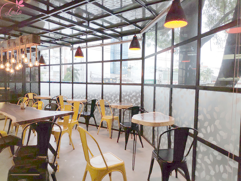 các mẫu decal dán kính