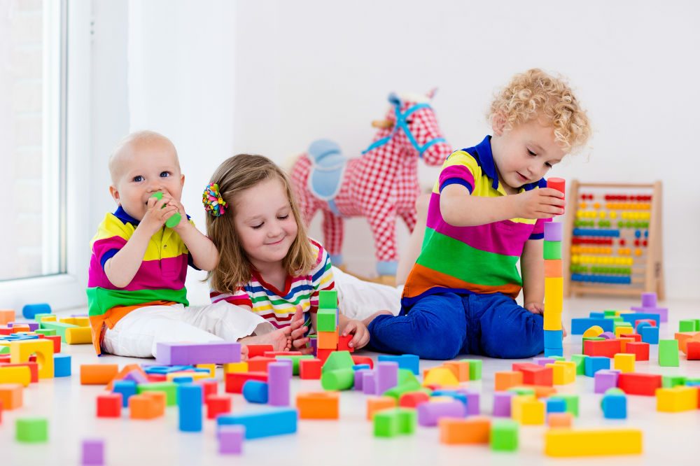 Tìm hiểu những ưu nhược điểm của kinh doanh đồ chơi trẻ em
