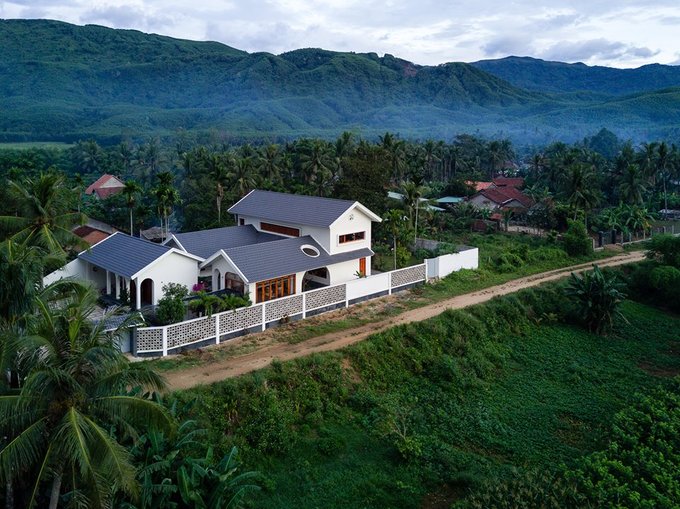 khám phá ngôi nhà tuyệt đẹp như resort con trai xây tặng cha mẹ ở an lão, bình định
