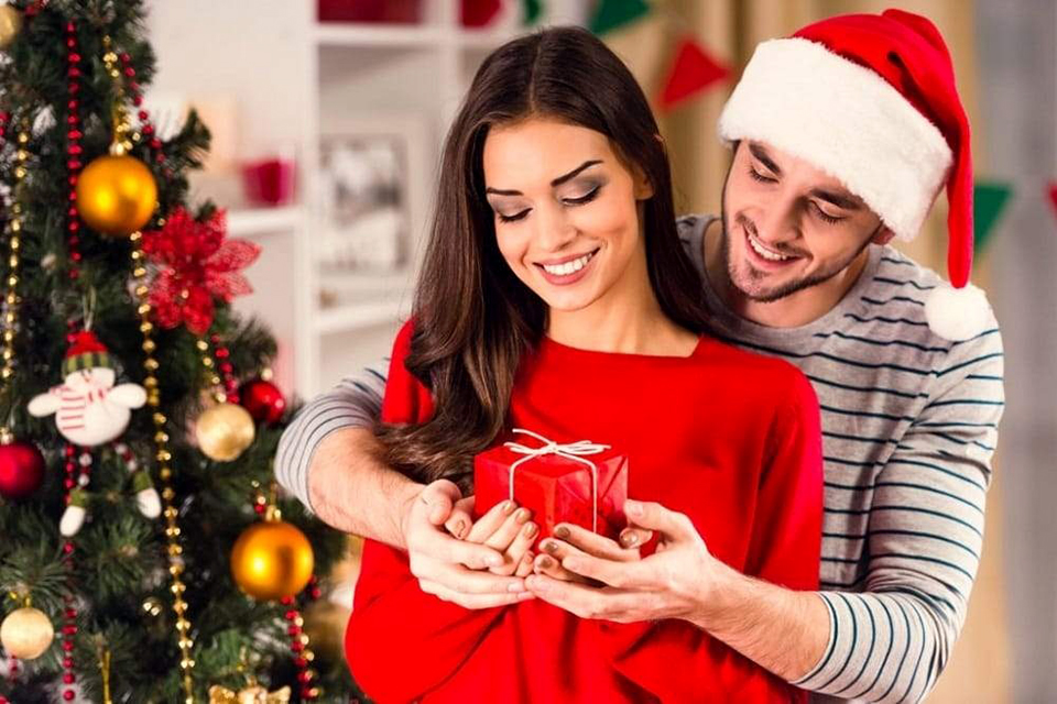 Quà noel tặng người yêu ý nghĩa và lãng mạn nhất 2022 được giới trẻ rất quan tâm