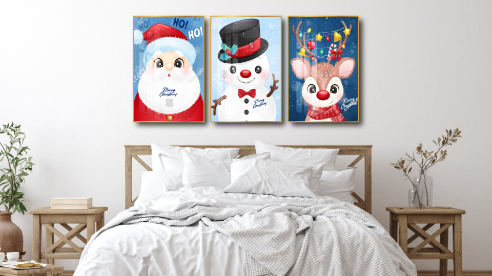 Wandmalereien mit Weihnachtsmotiven werden bei der Dekoration des Bettes im Schlafzimmer geliebt